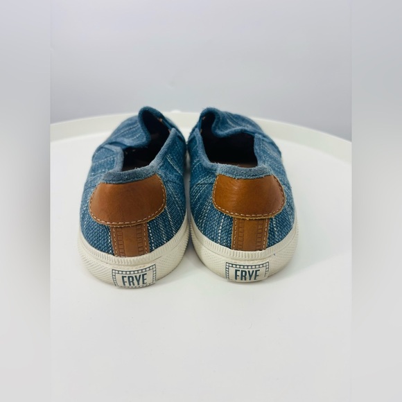 Frye Women's Gia Canvas Slip-On Sneakers in Blue Multi 7.5 - Picture 3 of 5